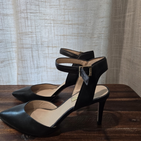 Wore once - Picture 2 of 5